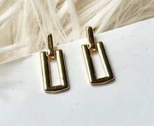 Load image into Gallery viewer, Mila Earrings
