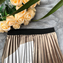 Load image into Gallery viewer, Sol Pleated Skirt
