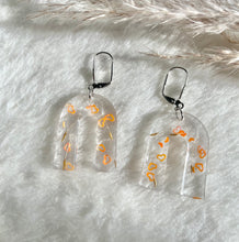 Load image into Gallery viewer, Sapphira Earrings

